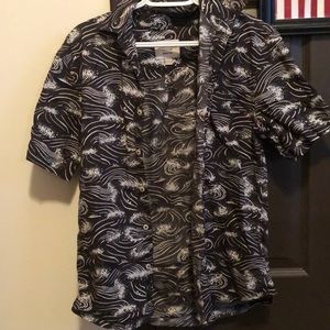 American Eagle Button Up
